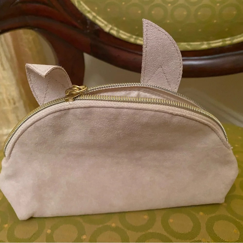 Cute Bath and Body Works llama makeup bag